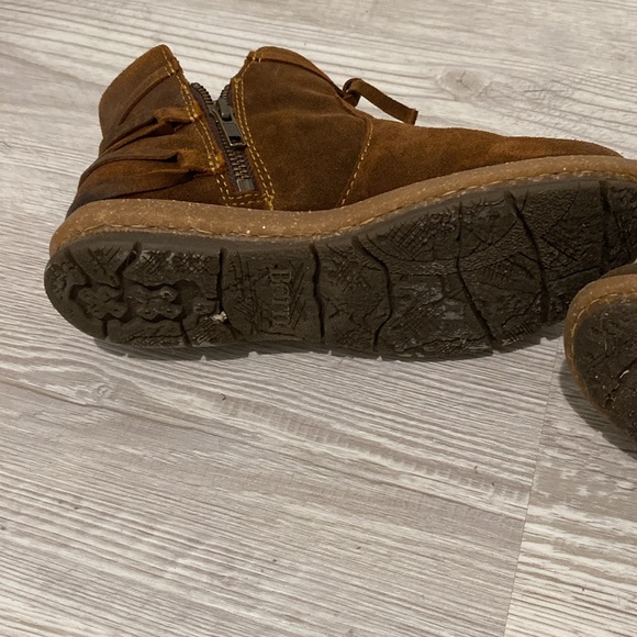 BORN boots - Picture 5 of 6